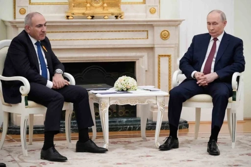 Paşinyan&rsquo;dan Putin&rsquo;e "Rusya G&uuml;n&uuml;" tebriği
