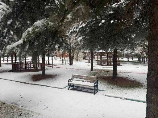 Patnos&rsquo;ta beklenen kar yağışı
