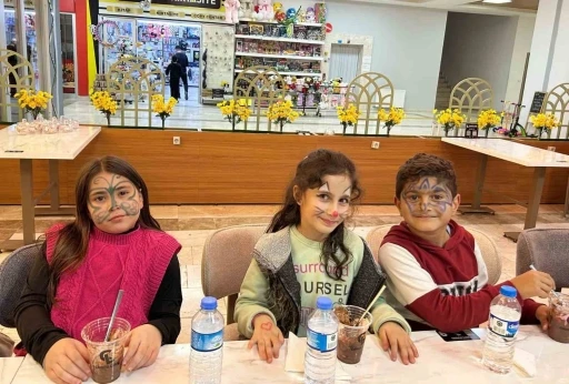 Patnoslu öğrenciler &quot;Toti ile Poti&quot; oyununu izledi
