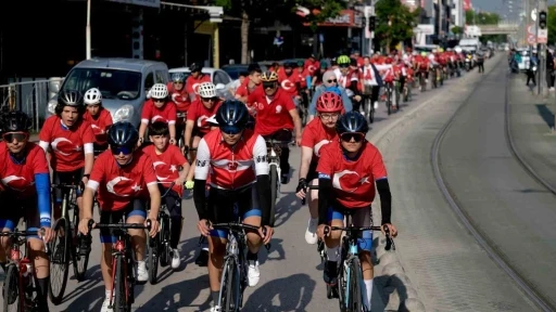 Pedallar 19 Mayıs için çevrildi
