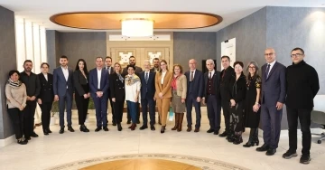 Peja Belediyesi&rsquo;nde kardeş kent Nil&uuml;fer&rsquo;e ziyaret
