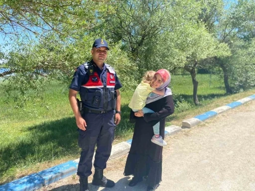 Pelit&ouml;z&uuml; G&ouml;lpark&rsquo;ta kaybolan &ccedil;ocuğu jandarma buldu
