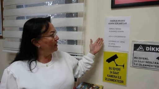 Pendik’te saldırıya uğrayan muhtar konuştu: &quot;Yanına gidince saçımdan tutup beni yere düşürdü&quot;
