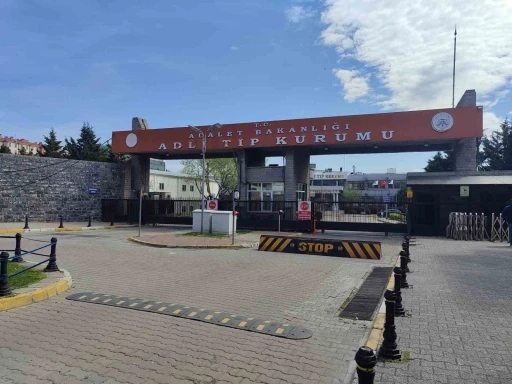 Pendik’teki feci kazada hayatını kaybeden 4 kişinin cenazesi Adli Tıp Kurumundan alındı
