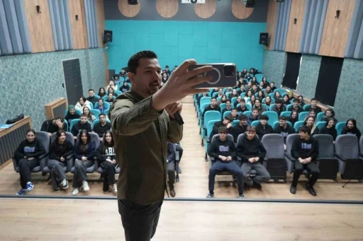 Petek Gen&ccedil; ile sınav kaygısına profesyonel rehberlik
