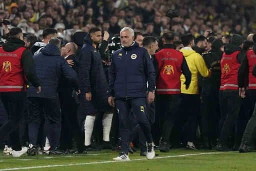 PFDK’dan, Jose Mourinho ve Fred’e 3’er, Mert Hakan’a 1 maç ceza
