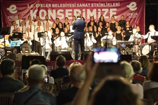 Pınarbaşı&rsquo;nda yaz konseri ilgi g&ouml;rd&uuml;
