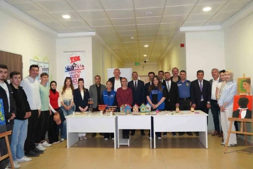 Pınarhisar&rsquo;da "Teras Kitap Kafe" t&ouml;renle a&ccedil;ıldı
