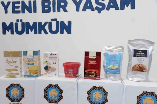 PKU hastalarına d&uuml;ş&uuml;k proteinli gıda desteği
