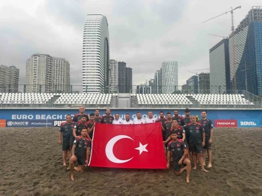 Plaj Futbolu Milli Takımı, Gürcistan’da 15 Temmuz şehitlerini andı

