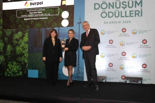 Plastik atıkları doğaya zarar vermeden d&ouml;n&uuml;şt&uuml;rd&uuml;ler, &ouml;d&uuml;l&uuml; kazandılar
