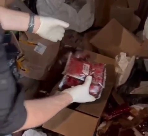 Polis 1 ton 798 kilogram kaçak nargile tütünü ele geçirdi
