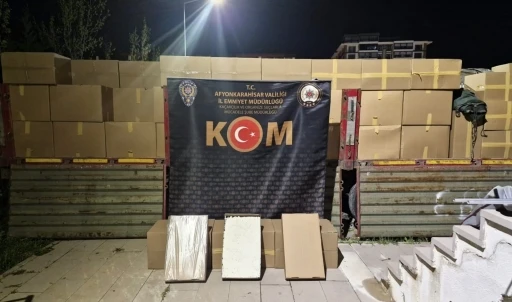Polis 20 milyon TL&rsquo;lik ka&ccedil;ak doldurulmuş makaron ele ge&ccedil;irdi
