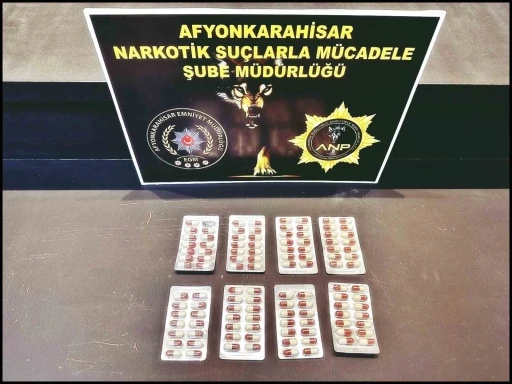 Polis 950 adet uyuşturucu hap ele geçirdi
