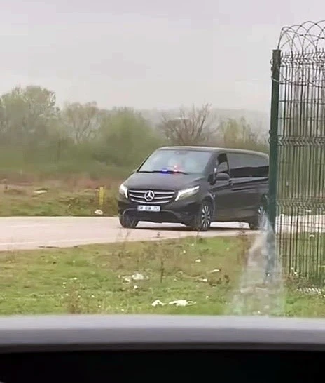 Çakarlı Minibüse Büyük Şok