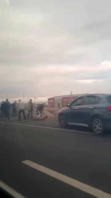 Polis cenazesi konvoyundaki araçlara saldırıda 7 gözaltı
