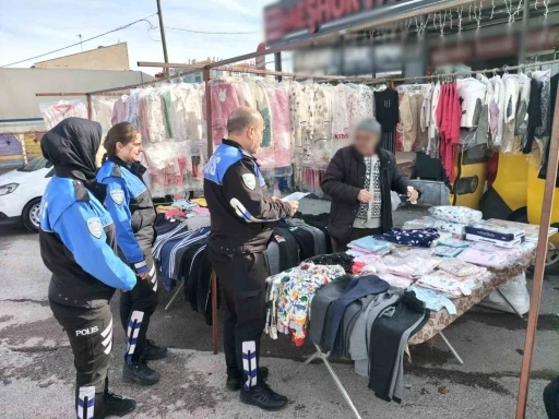 Polis dolandırıcılığa karşı vatandaşları broş&uuml;r dağıtarak uyardı
