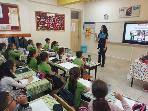 Polisten 285 &ouml;ğrenciye g&uuml;venlik, trafik ve internet eğitimi
