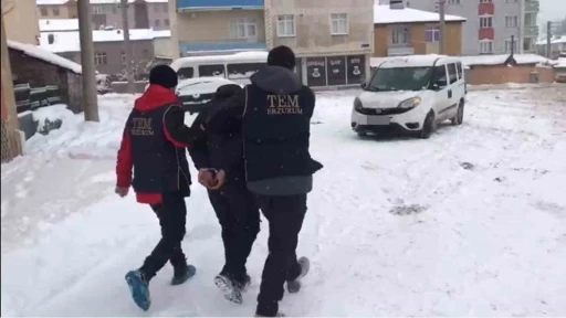 Polisten DEAŞ operasyonu
