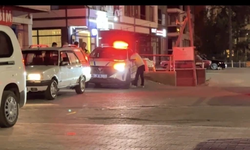 Polisten ka&ccedil;an 2.44 promil alkoll&uuml; s&uuml;r&uuml;c&uuml;n&uuml;n ehliyetine el konuldu
