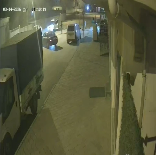Polisten ka&ccedil;arken belediye &ccedil;alışanını &ccedil;arpan belediye başkanının oğlu tutuklandı
