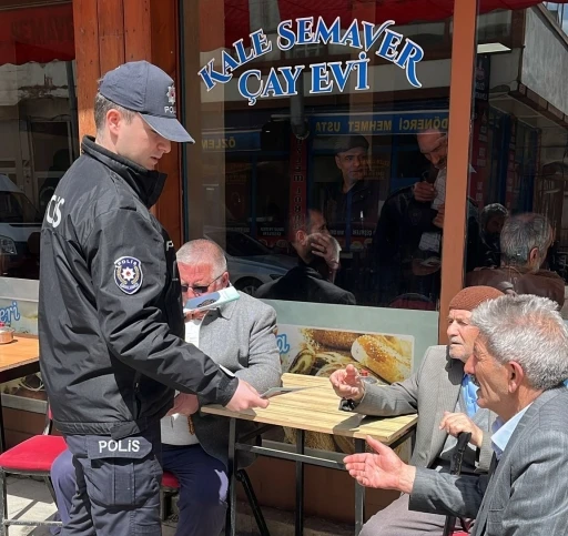 Polisten vatandaşa dolandırıcı uyarısı
