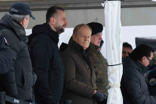 Polonya Başbakanı Tusk&rsquo;tan vatandaşlarına "İran&rsquo;ı terk edin" &ccedil;ağrısı
