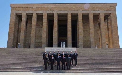 Polonya Cumhurbaşkanı Nawrocki, Anıtkabir&rsquo;i ziyaret etti
