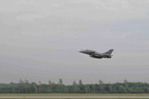 Polonya’da NATO savaş uçakları Rus tehdidi nedeniyle Ukrayna sınırına sevk edildi
