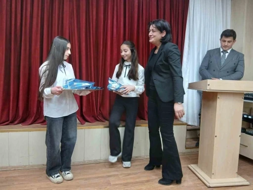 Posof&rsquo;ta İstiklal Marşı&rsquo;nın kabul&uuml;n&uuml;n 105&rsquo;nci yıld&ouml;n&uuml;m&uuml; etkinliği
