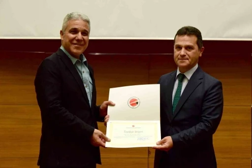 Prof. Dr. Arslan: &quot;Bugünkü en kritik savaş, siber güvenlik savaşı&quot;
