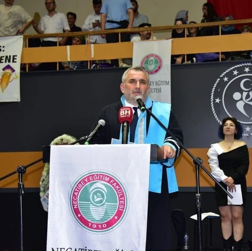 Prof. Dr. İbrahim Aydın Artvin Üniversitesi rektörlüğüne atandı

