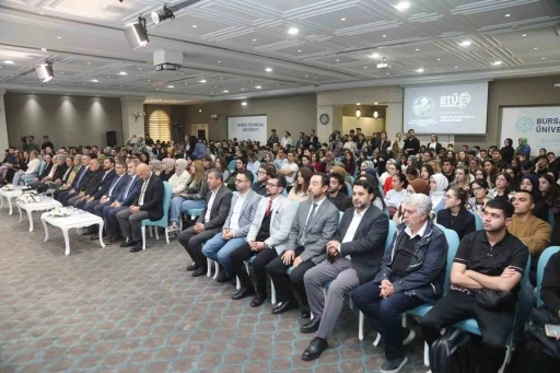 Prof. Dr. Nevzat Tarhan: &quot;Dijital bağımlılık yeni neslin en büyük tehdidi&quot;
