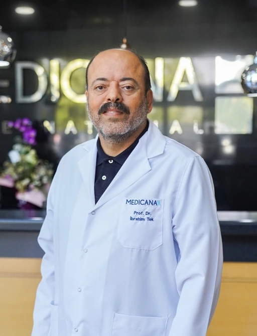 Prof. Dr. Tek: "Kanserin adı tek ama hastalar farklı"
