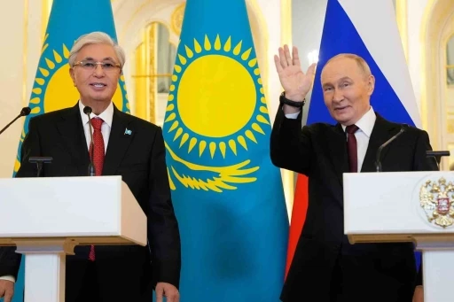 Putin&rsquo;den Kazakistan&rsquo;a &uuml;&ccedil; g&uuml;nl&uuml;k resmi ziyaret
