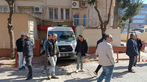PVC ustası iş yerinde &ouml;ld&uuml;r&uuml;ld&uuml;

