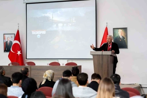 "7 Kemerli Bir Zaman Ge&ccedil;idi" filmi &uuml;niversite &ouml;ğrencileriyle buluştu
