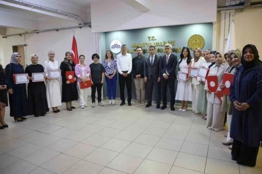 "Afet Sonrası &Ouml;ğretmenlerde Psikososyal İyileşme Programı" tamamlandı
