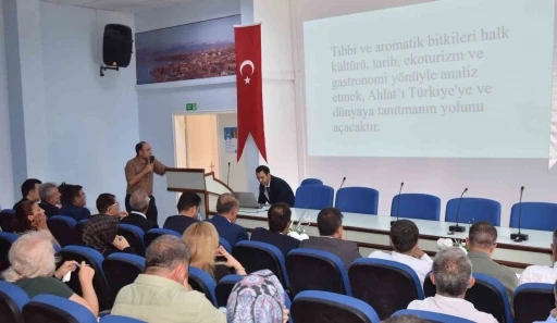 &quot;Ahlat Bölgesi Yatırım, İstihdam ve İnovatif İş Geliştirme Çalıştayı&quot; başladı
