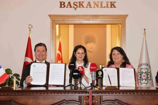 &quot;Akdeniz mavi kalsın&quot; diye Muğla ile Bastia el ele verdi
