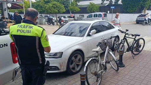 &quot;Araçta kan var&quot; ihbarı polisi alarma geçirdi: Gerçek çok farklı çıktı
