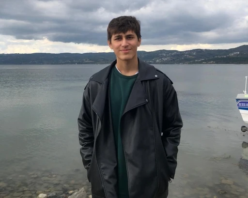 &quot;Arkadaşıma gidiyorum&quot; diyerek evden ayrılan 15 yaşındaki çocuktan haber alınamıyor
