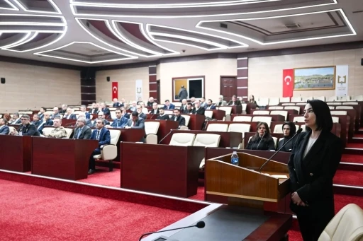 "Bağımlılıkla m&uuml;cadele topyek&uuml;n olmalı"
