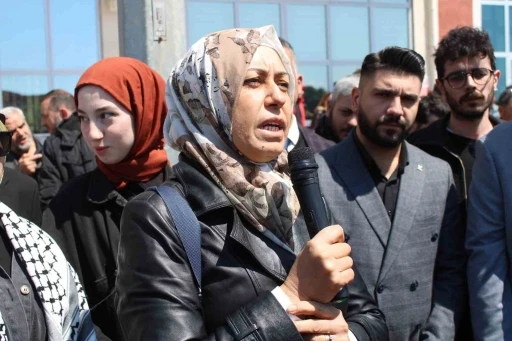 &quot;Başörtüsü Allah’ın emridir&quot; diyen pofesör milyonların sesi oldu
