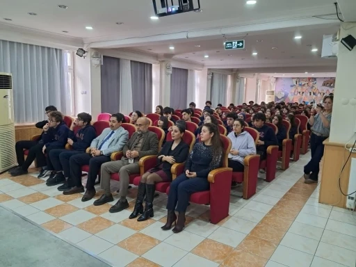 "Bilimsel Araştırma Y&ouml;ntemleri" konusunda &ouml;ğrencilere eğitim verildi
