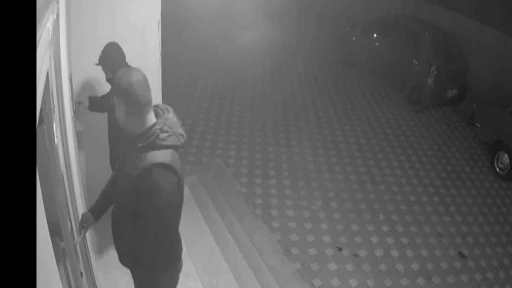 &quot;Bu kadarına pes&quot; dedirten hırsızlık: Asansörün kontrol ünitesi çalındı
