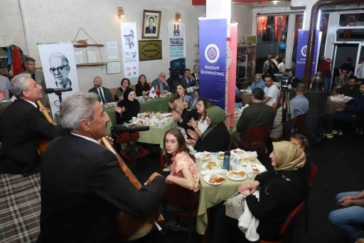 &quot;Cahit Arf halk buluşmaları: Temelli kıraathanesinde bilim ve kültür sohbetleri&quot; programı yoğun ilgi gördü
