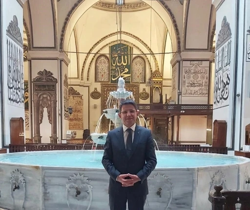 &quot;Camiler, sosyal medyada ’içerik’ üretme yeri değildir&quot;

