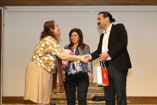 "&Ccedil;atlak" oyunu b&uuml;y&uuml;k beğeni topladı
