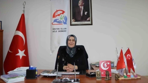 &quot;Evinde otur&quot; dediler, o mahallesine hizmet etmeyi seçti
